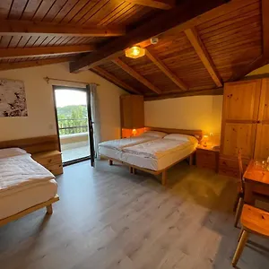 Auberge de jeunesse Monte Baldo, Brenzone